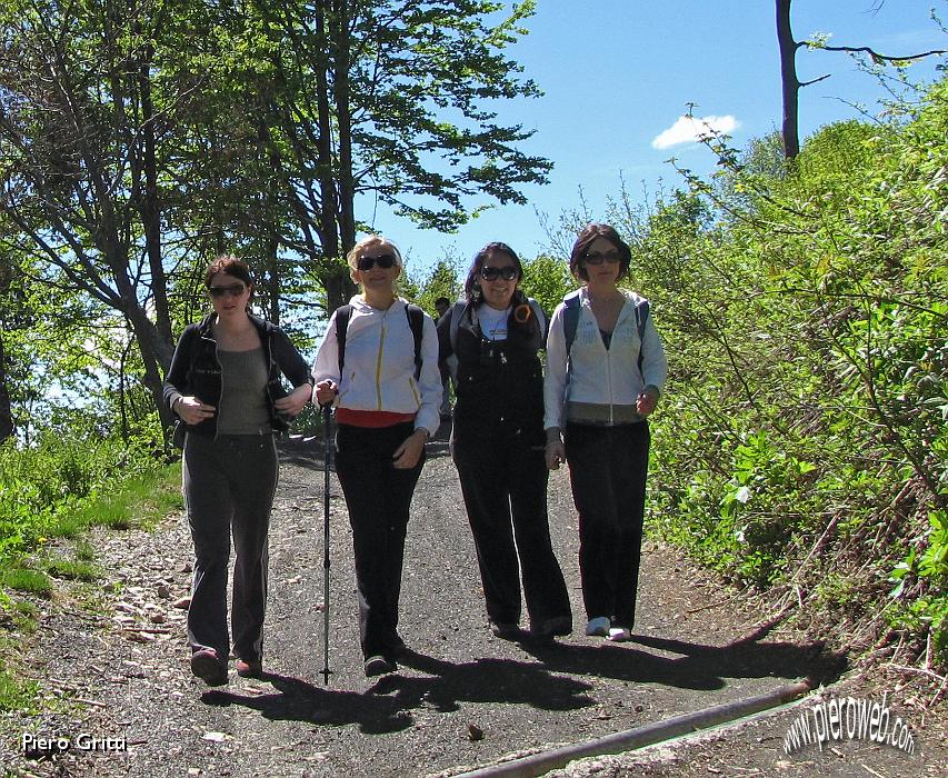 31 Da sx Elena, Simona, Alessandra e Roberta.jpg